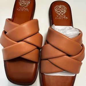 NWOT Vince Camuto Northala woven leather slide on sandals.